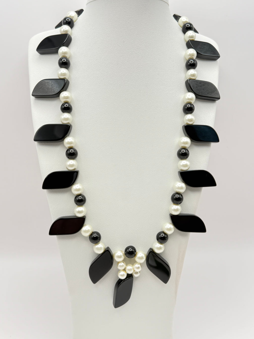 Black Onyx Pearl Statement Neccklace