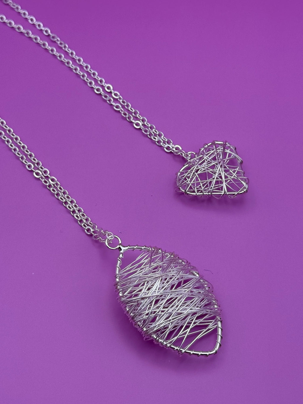 Wire Pendant Necklace