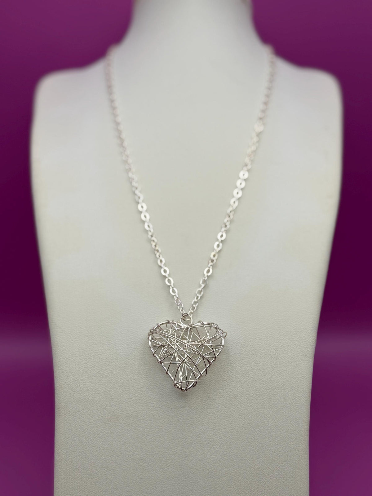 Wire Pendant Necklace